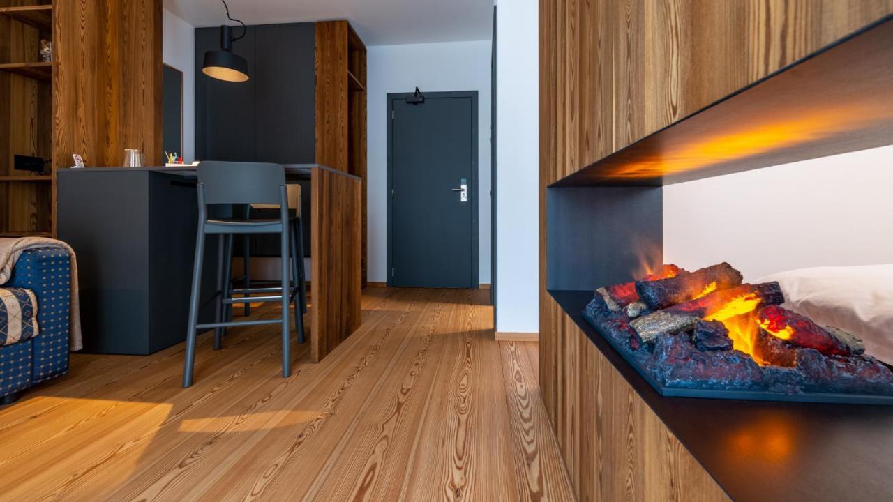Sport Hotel Alpina Мадезимо Екстериор снимка